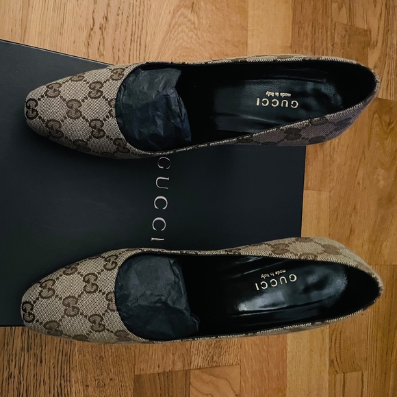 Original GG Gucci closed toe heels - Picture 1 of 9